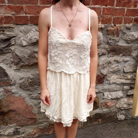 Hollister Cream Colored Gold Sequin Lace Dress - Picture 1 of 3